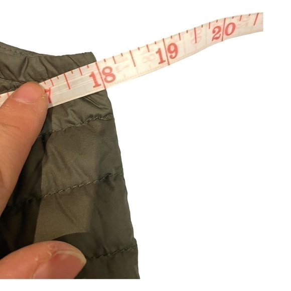 Lolë Down Vest With Hood - Picture 13 of 13